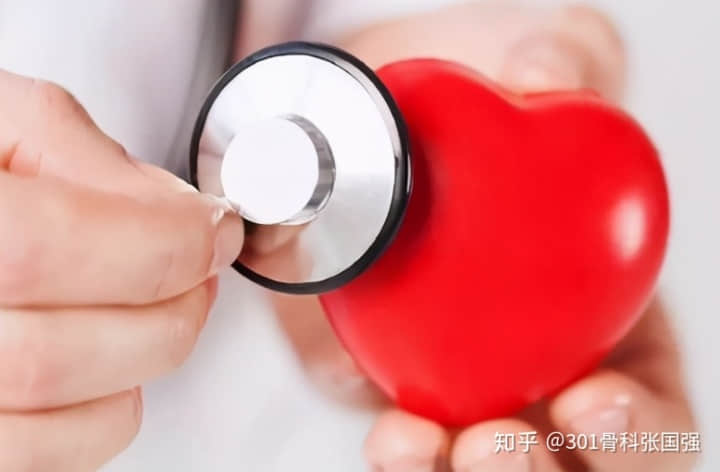 年齡「越大」，膝關(guān)節(jié)置換手術(shù)風(fēng)險「越高」嗎？